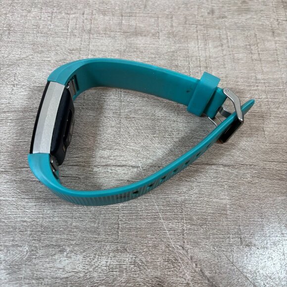 Fitbit Charge 2 Fitness Watch With Extra Band - Picture 4 of 8